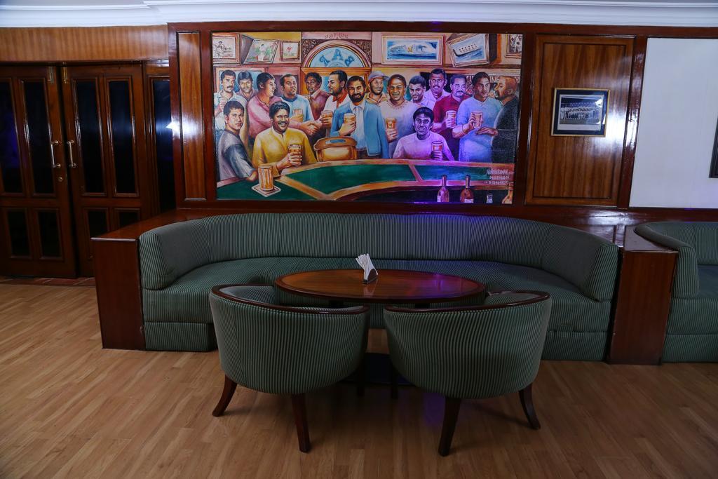 Gokulam Park Hotel Kochi Eksteriør billede