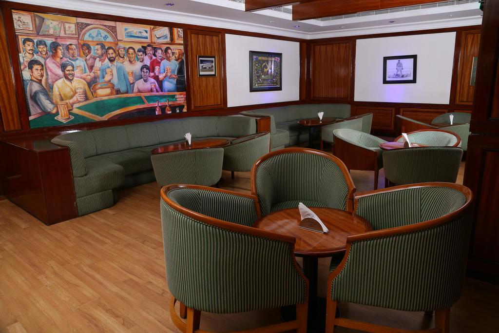 Gokulam Park Hotel Kochi Eksteriør billede