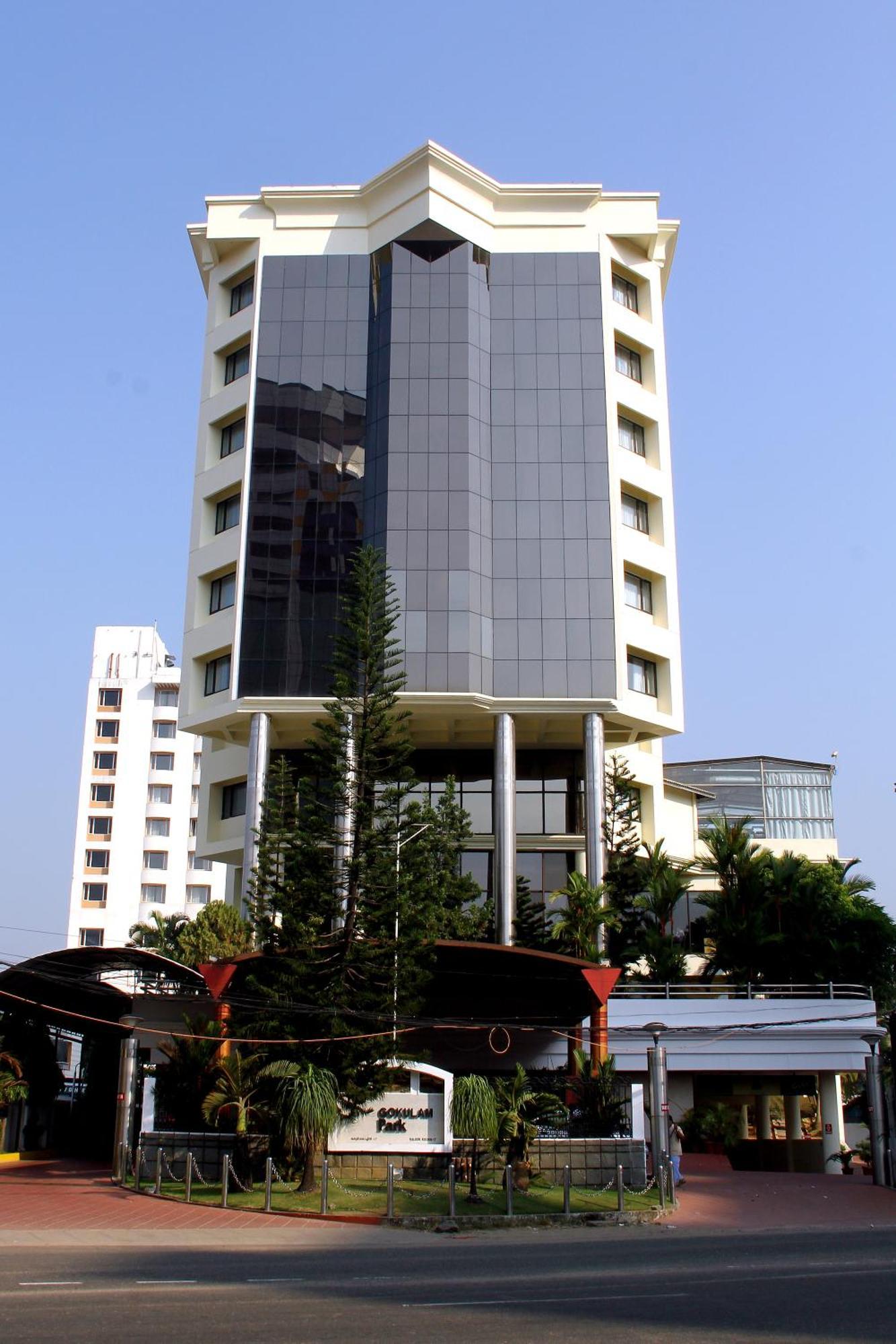 Gokulam Park Hotel Kochi Eksteriør billede